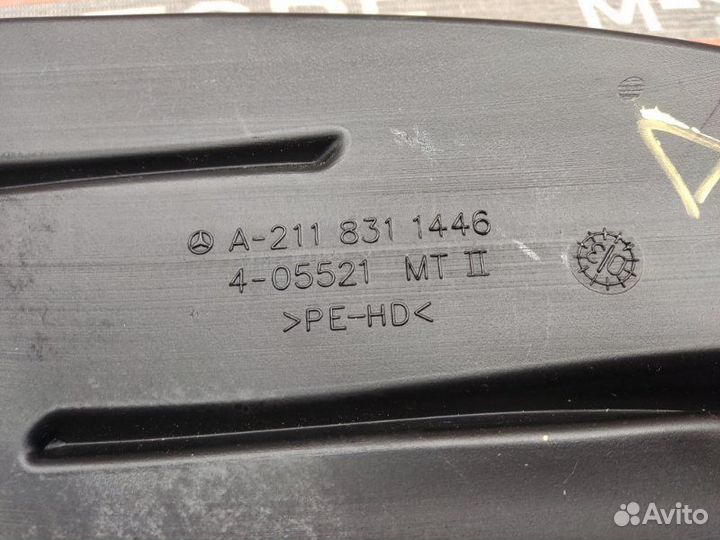 Воздуховод печки передний правый Mercedes-Benz