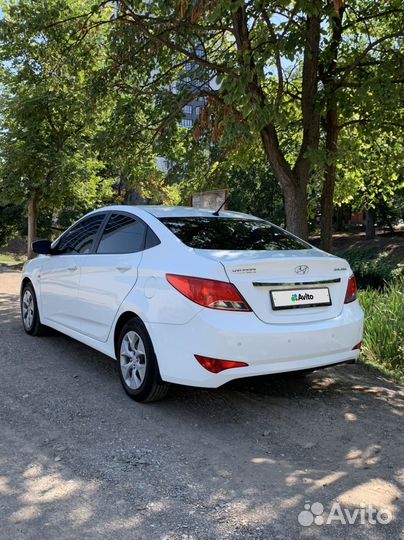 Hyundai Solaris 1.6 AT, 2015, 99 000 км