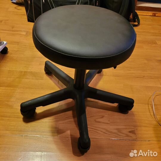 Стул таблетка