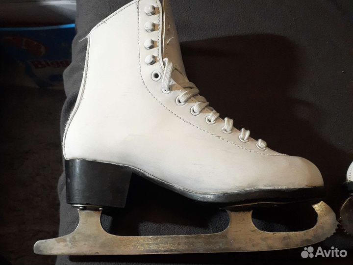 Коньки фигурные