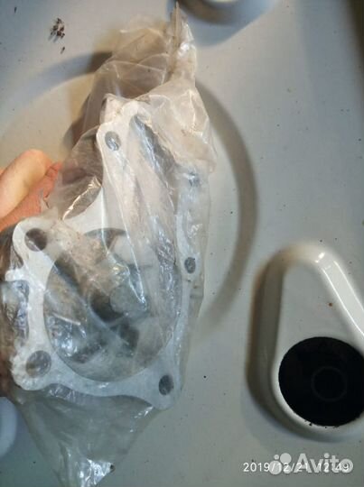 Помпа на Митсубиши спейс стар, карисма. MD 349885