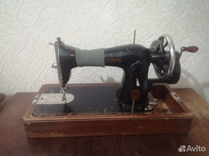 Швейная машина