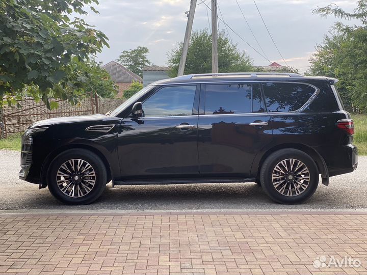 Nissan Patrol 5.6 AT, 2011, 195 000 км