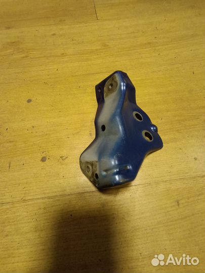 Кронштейн переднего левого крыла hyundai solaris 1