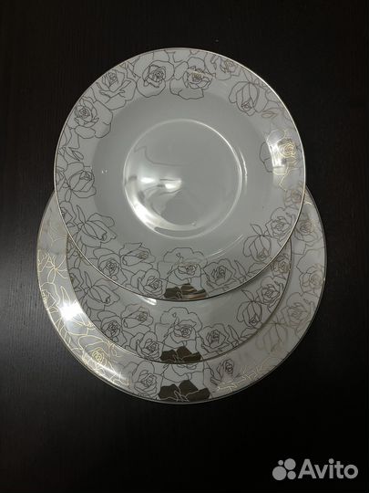 Набор столовой посуды новый