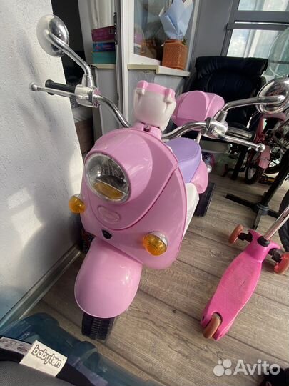 Электромотороллер Kreiss розовый