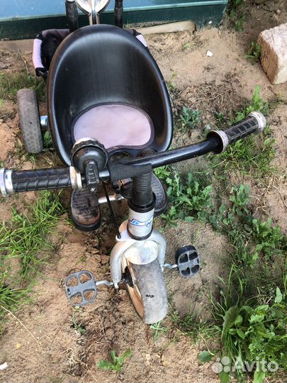 Детский велосипед с ручкой