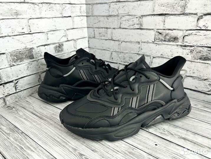 Кроссовки Adidas Ozweego
