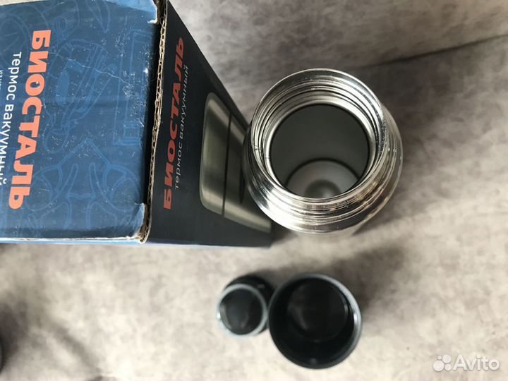 Термос новый