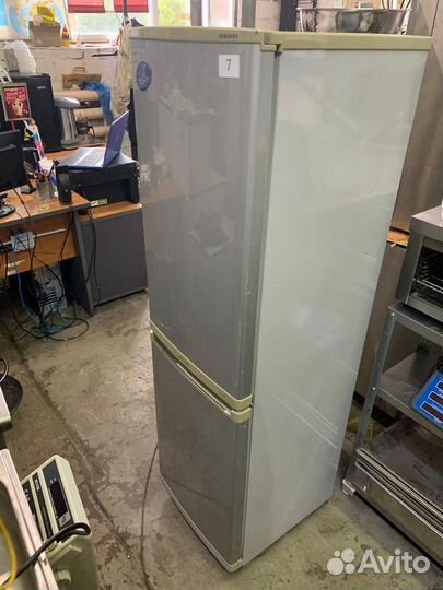 Холодильник Samsung RL-17mbms