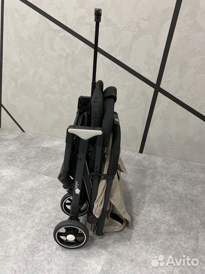 Прогулочная коляска Alis Onyx