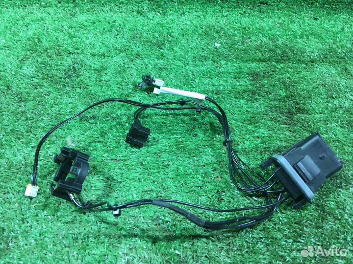 Электропроводка фары X-Ray (16) R б/у