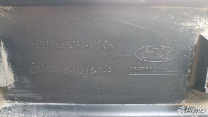 Накладка на правый порог Ford Kuga 2