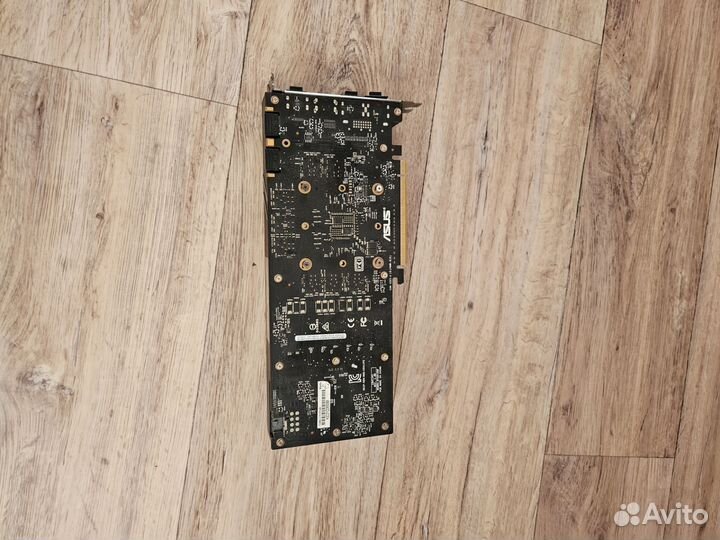 Asus 1070 в отл состоянии не майнена