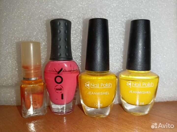 Лак для ногтей пакетом