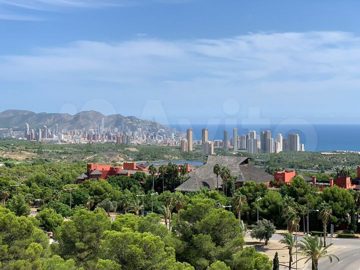 3-к. квартира, 108 м² (Испания)