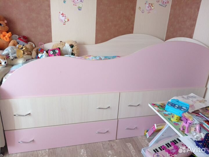 Детская мебель для девочки