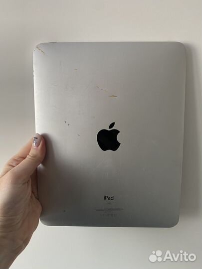 iPad 16 gb sun wi-fi