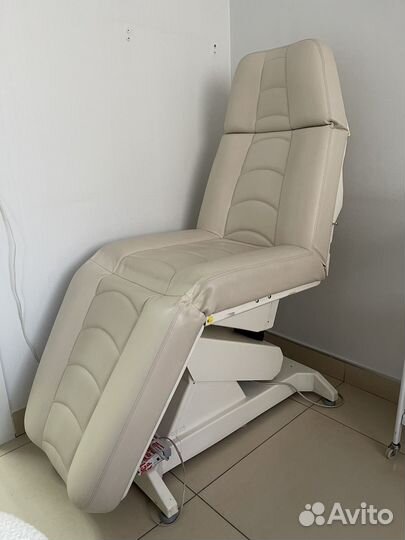 Кушетка косметологическая