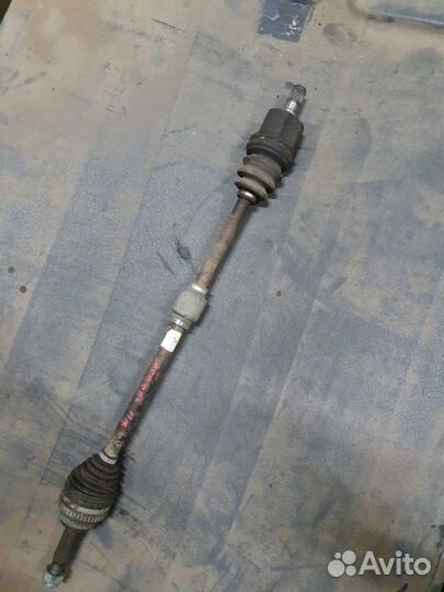 Привод, полуось передний правый Hyundai Accent