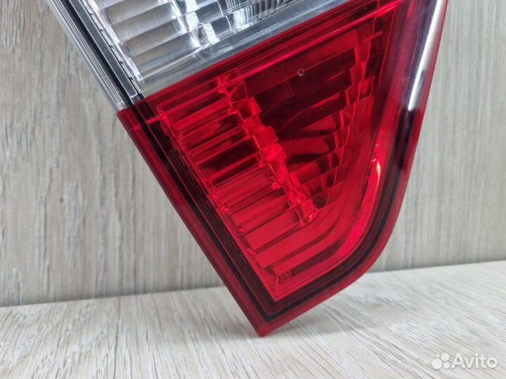 Фонарь внутренний задний левый Nissan Terrano D10