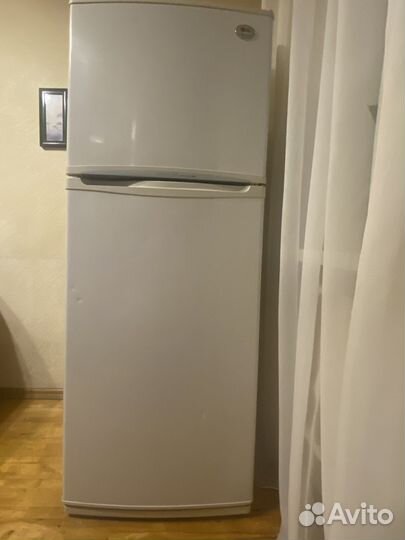 Холодильник LG