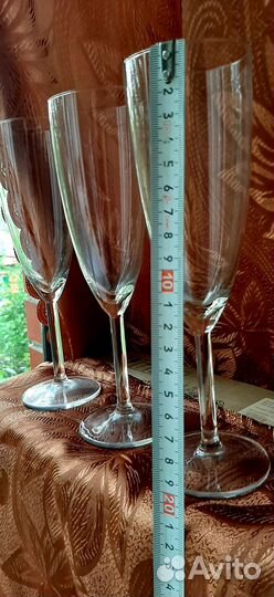 Бокалы и рюмки