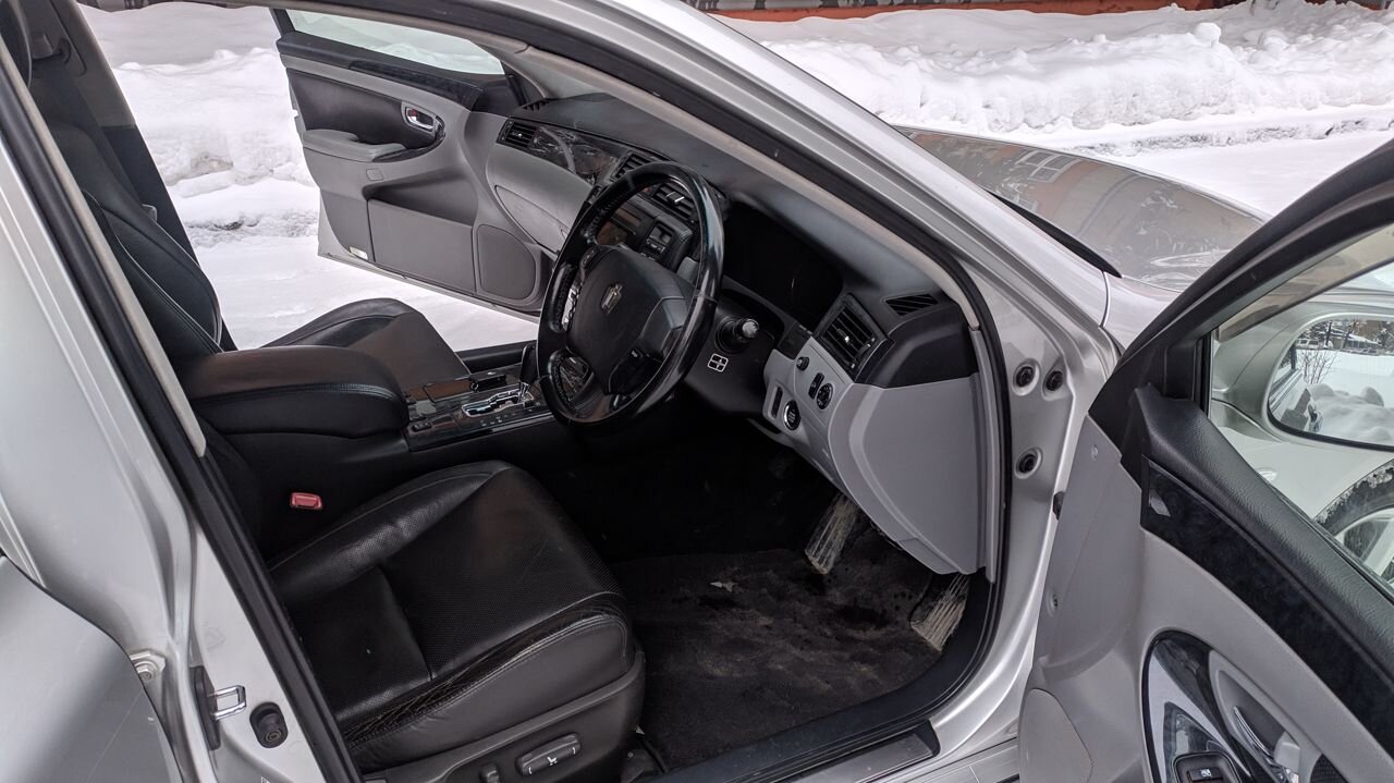 Toyota Crown: фото владельца