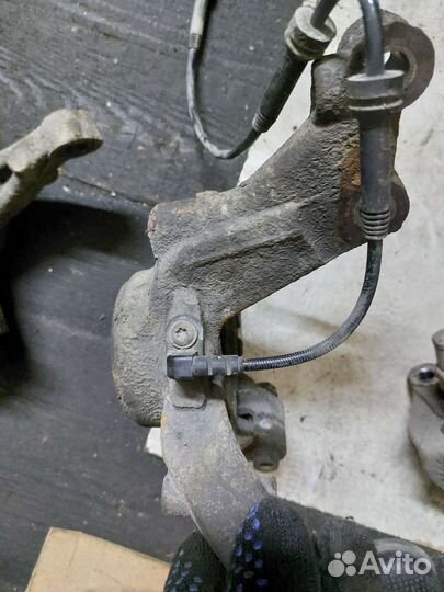 Поворотный кулак renault logan 2