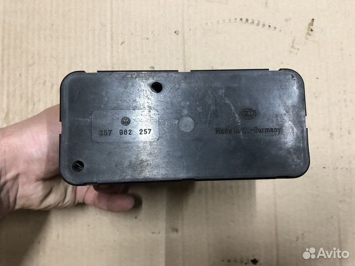 VW Passat B3 Компрессор центрального замка