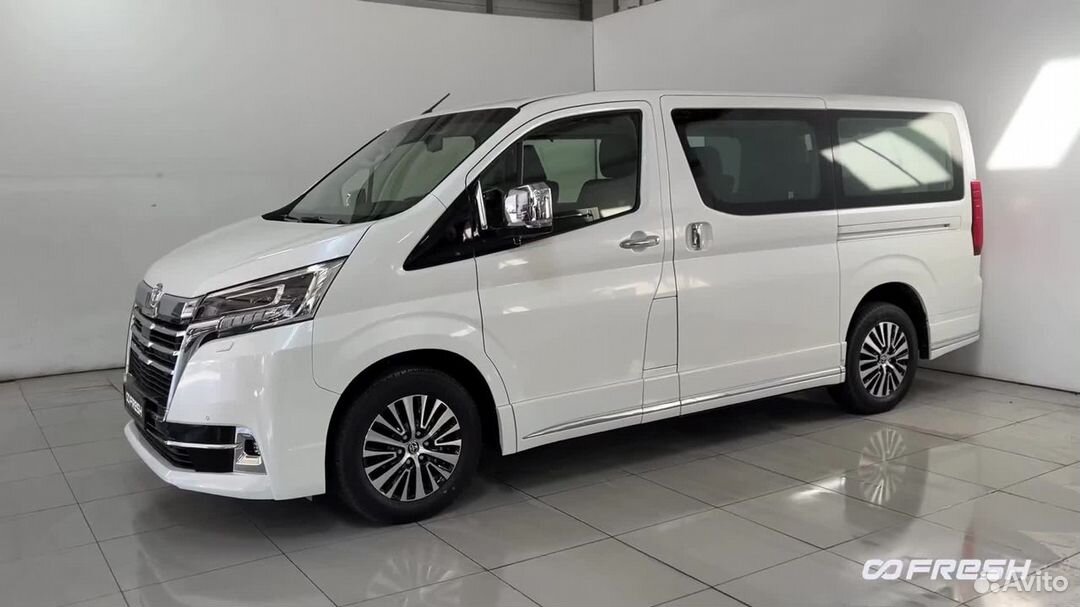 Toyota Granvia 3.5 AT, 2023, 99 км