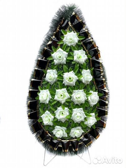 Гробы, венки, кресты