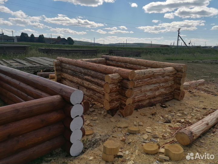 Сруб бани и дома