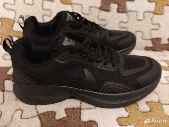 Кроссовки мужские nike