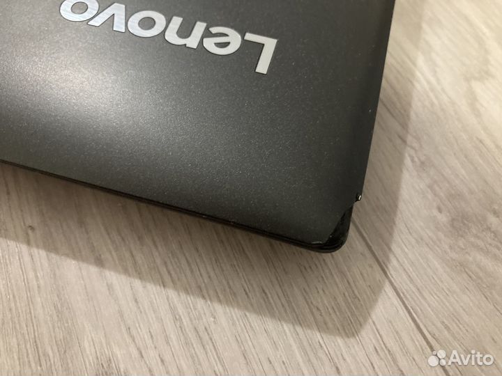 Ноутбук Lenovo