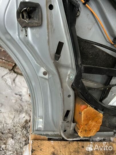 Audi a4 дверь задняя левая
