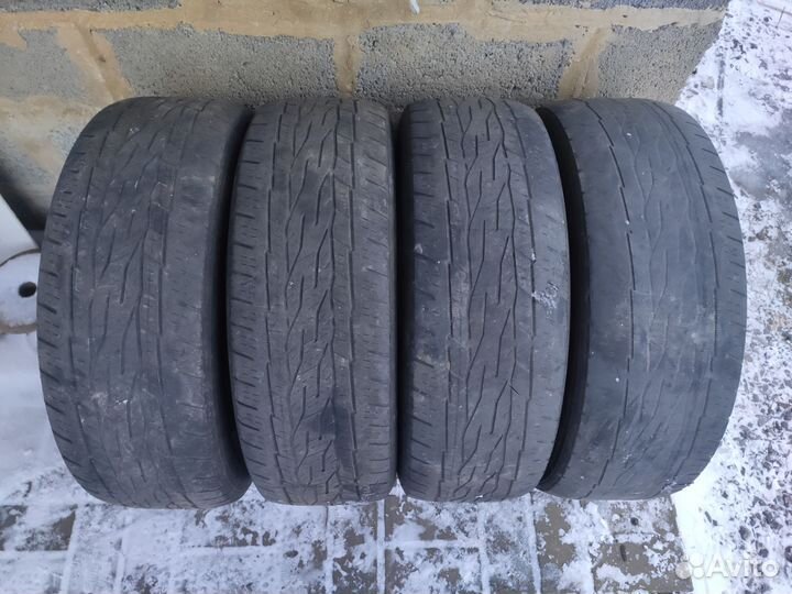 Continental ContiCrossContact LX2 215/60 R17