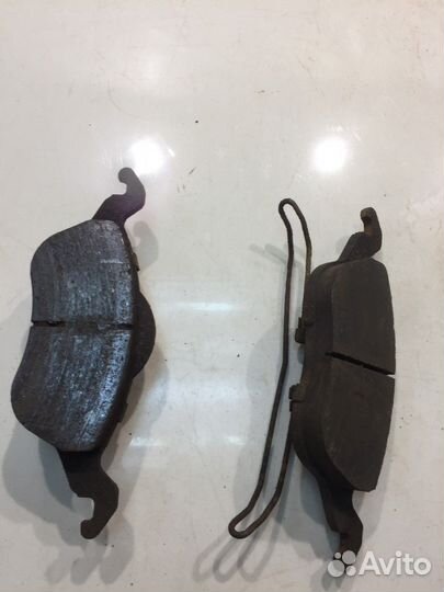 Колодки тормозные (передние) как на фото