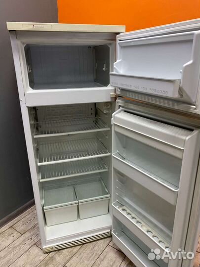 Холодильник бу Атлант