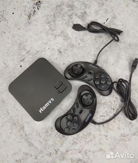 Игровая приставка 