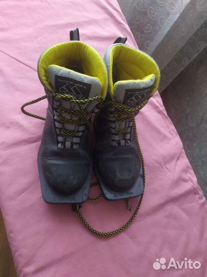 Лыжные ботинки 34