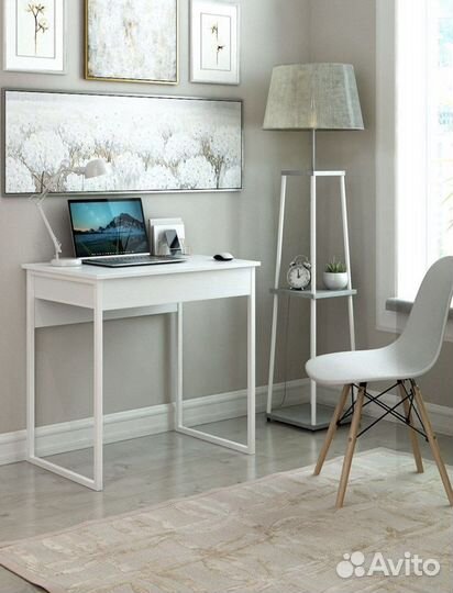 Письменный стол