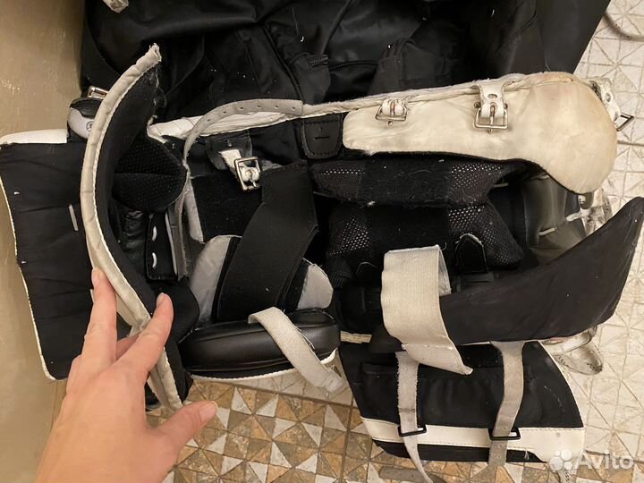 Вратарские щитки bauer 28+1 int