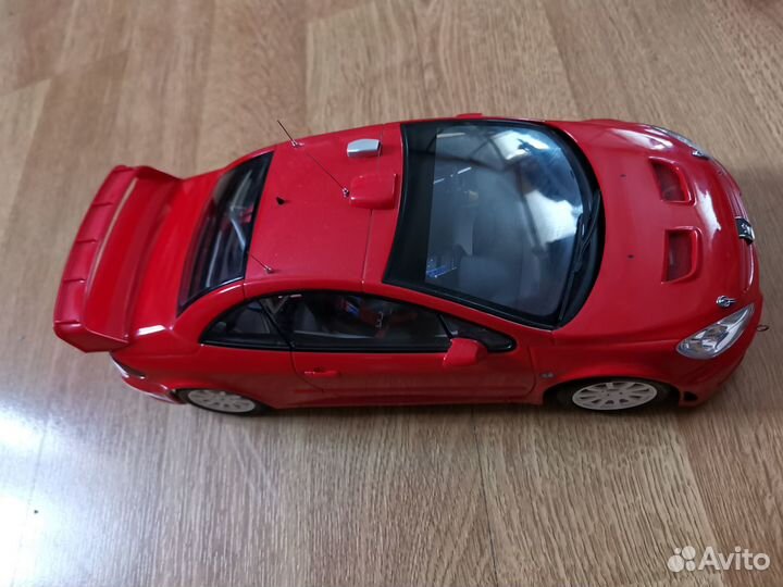 Autoart 1:18 peugeot 307 WRC 2005