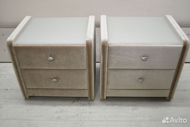 Прикроватные тумбы