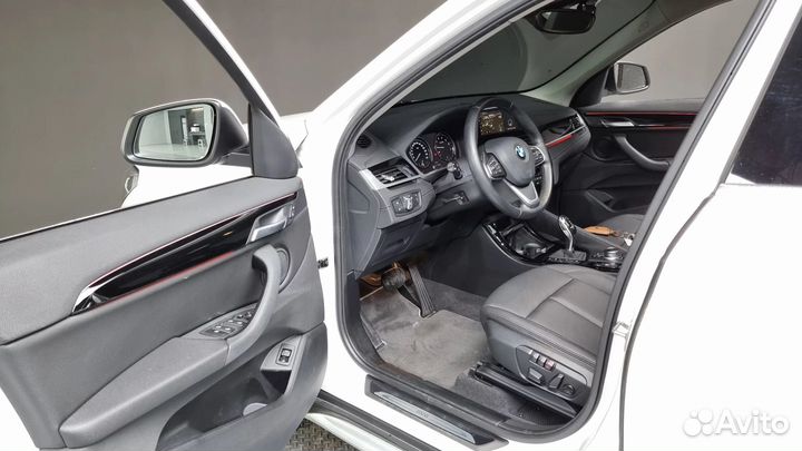 BMW X1 2.0 AMT, 2021, 33 300 км
