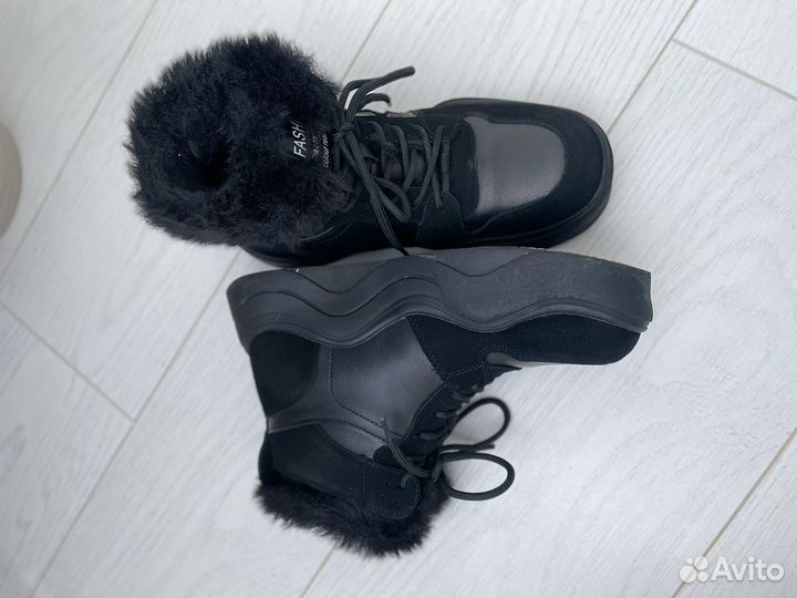 Кроссовки зимние женские