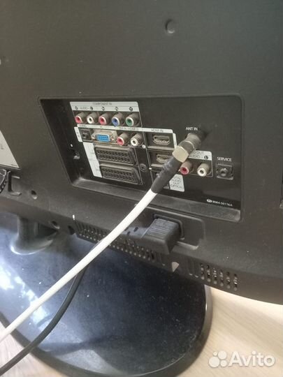 Телевизор Samsung 37 бу