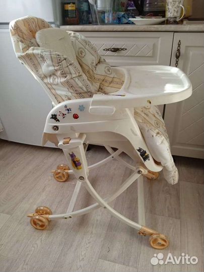 Стульчик для кормления