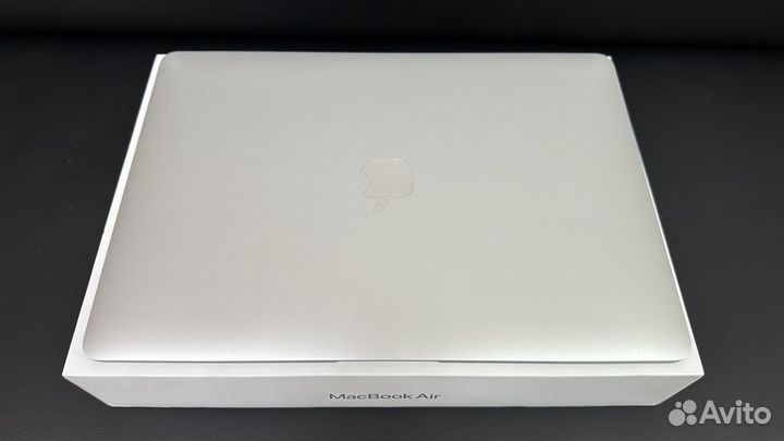MacBook Air 13 M1 8/256gb Идеальный